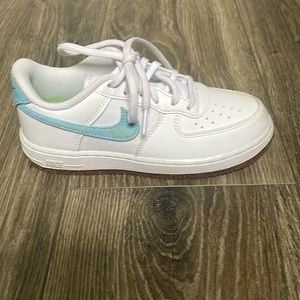 NIKE shoes Indigo Fig 1.